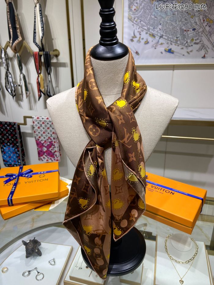 Louis Vuitton Scarf LVS00070